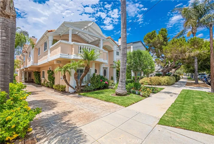 117 S Juanita Avenue A, Redondo Beach, California 90277