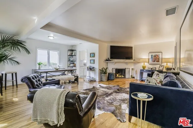865 Chautauqua Boulevard, Pacific Palisades, California 90272