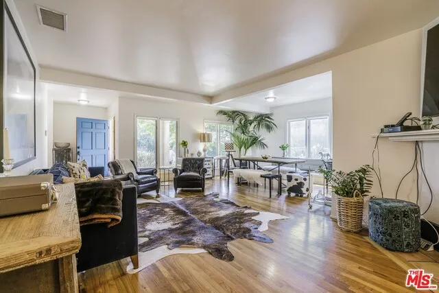 865 Chautauqua Boulevard, Pacific Palisades, California 90272