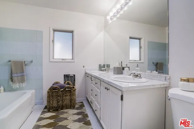 865 Chautauqua Boulevard, Pacific Palisades, California 90272