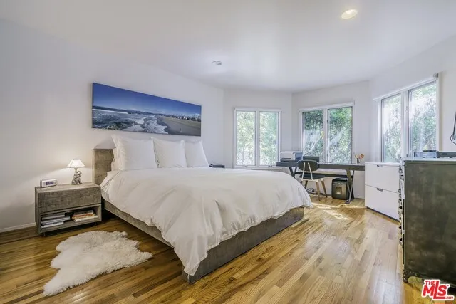 865 Chautauqua Boulevard, Pacific Palisades, California 90272