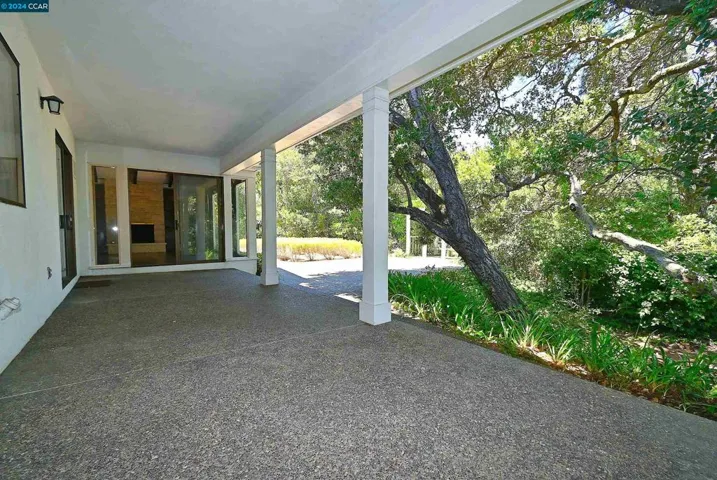 20 Tamarack Dr, Hillsborough, California 94010