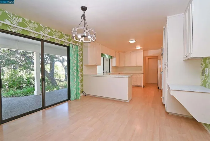 20 Tamarack Dr, Hillsborough, California 94010