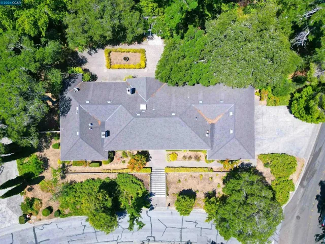 20 Tamarack Dr, Hillsborough, California 94010