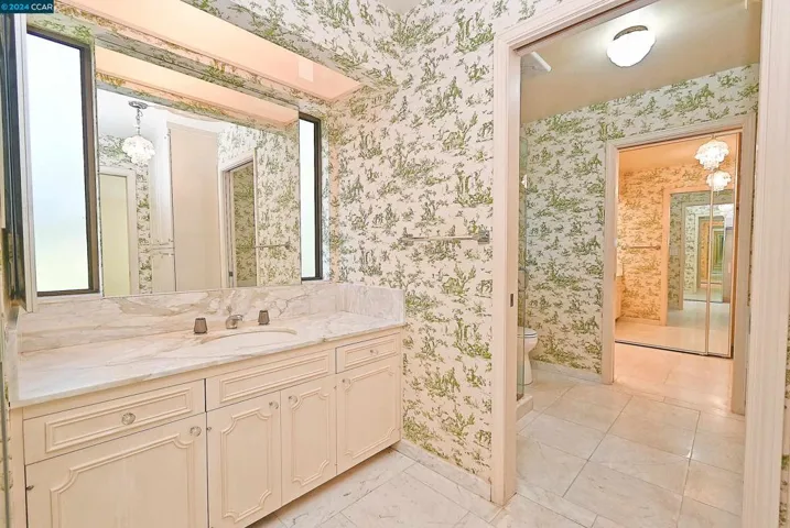 20 Tamarack Dr, Hillsborough, California 94010