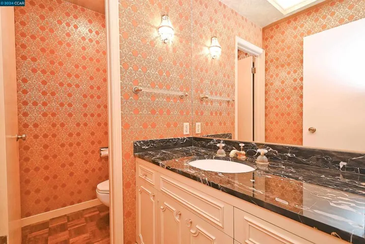 20 Tamarack Dr, Hillsborough, California 94010
