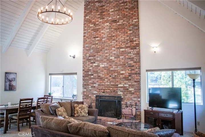 31583 Circle View Drive, Running Springs, California 92382