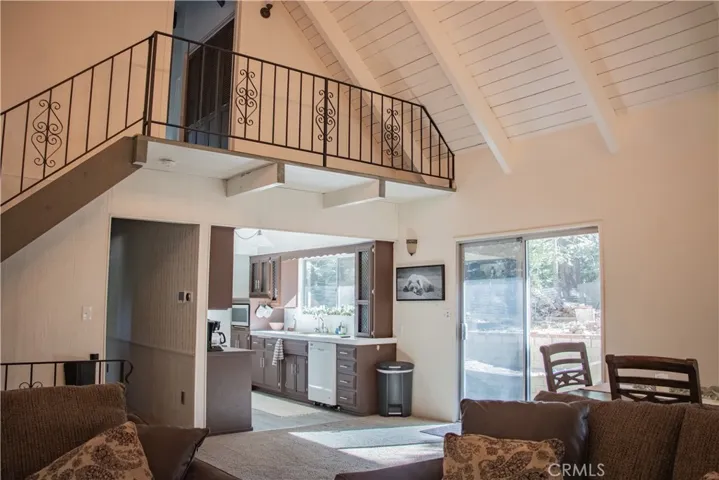31583 Circle View Drive, Running Springs, California 92382