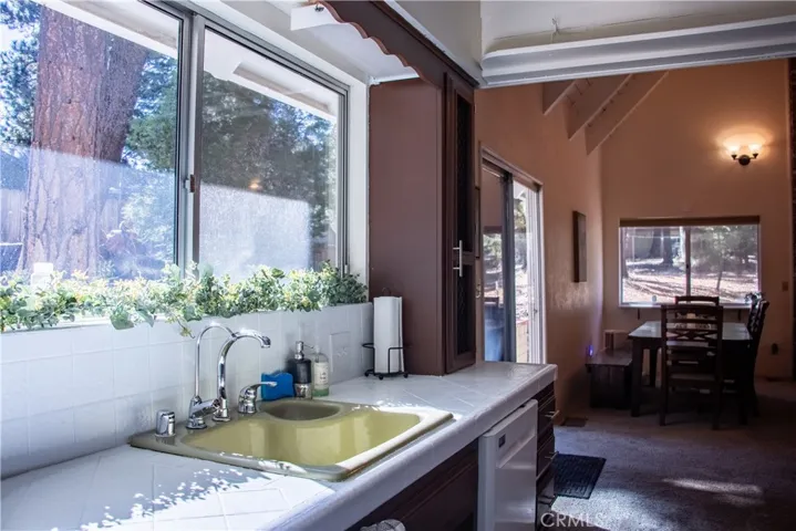 31583 Circle View Drive, Running Springs, California 92382