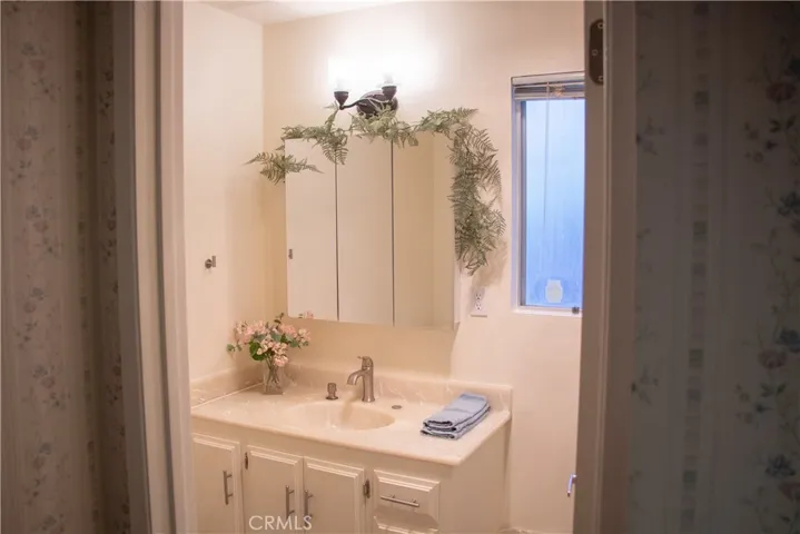 31583 Circle View Drive, Running Springs, California 92382