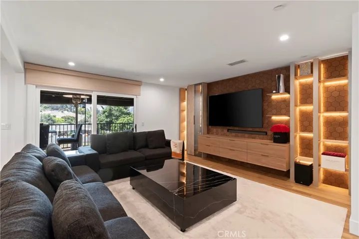 2423 Vista Rd, La Habra Heights, California 90631