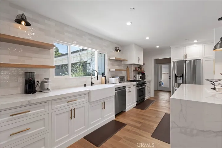 2423 Vista Rd, La Habra Heights, California 90631