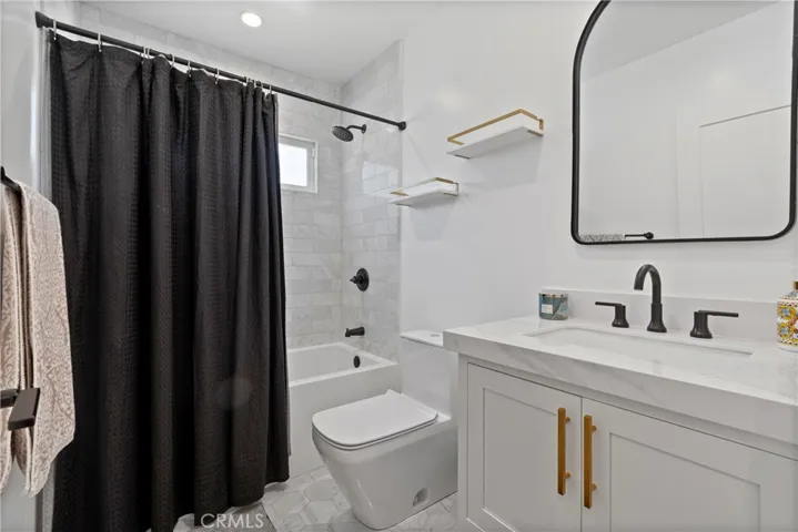 2423 Vista Rd, La Habra Heights, California 90631