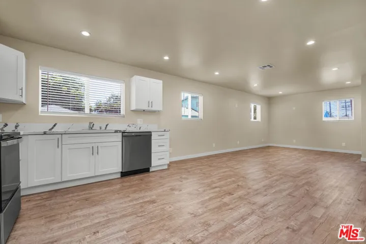 2816 3/4 W Jefferson Boulevard, Los Angeles, California 90018