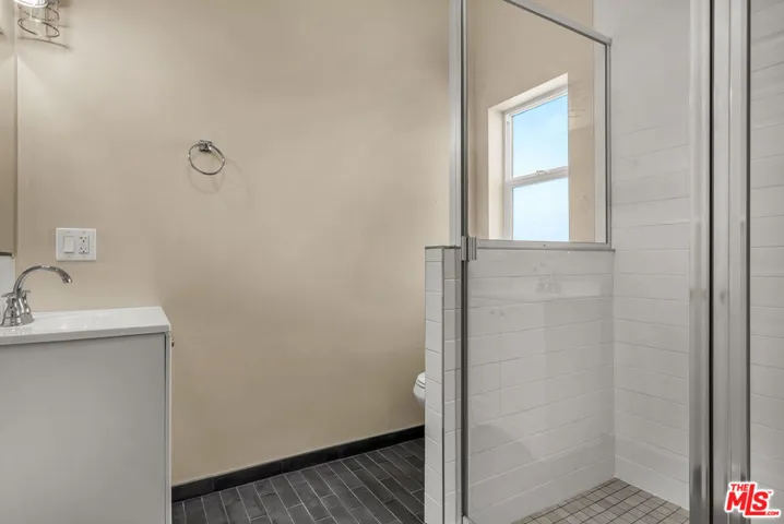 2816 3/4 W Jefferson Boulevard, Los Angeles, California 90018