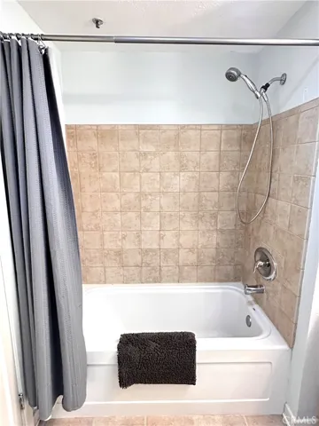 160 S Hudson Avenue 301, Pasadena, California 91101