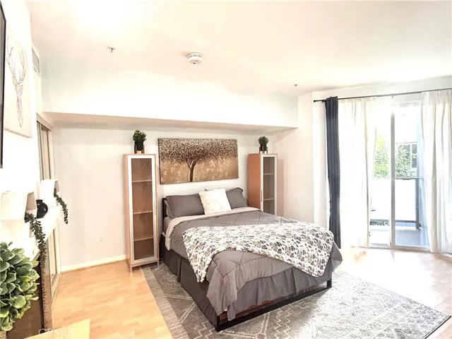 160 S Hudson Avenue 301, Pasadena, California 91101