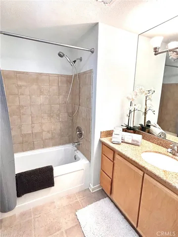 160 S Hudson Avenue 301, Pasadena, California 91101