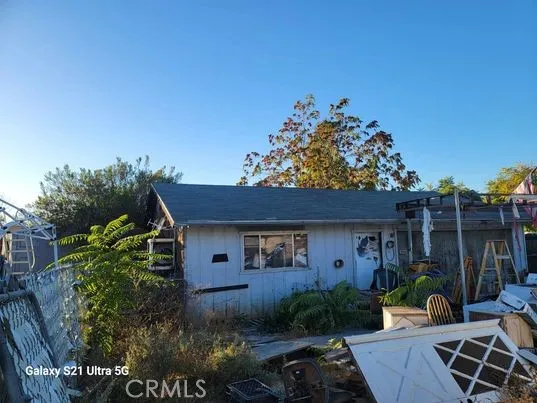 REAR GARAGE/WORKSHOP