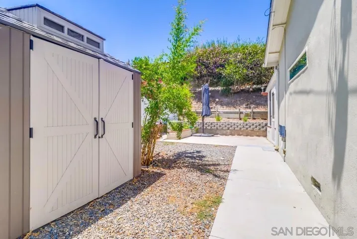 1352 Dove, El Cajon, California 92020