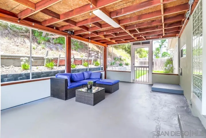 1352 Dove, El Cajon, California 92020