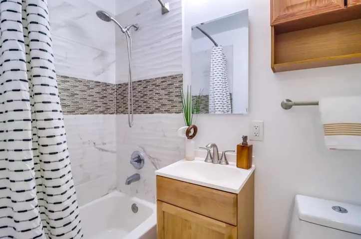 1352 Dove, El Cajon, California 92020