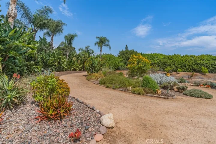 2363 E Mission Road, Fallbrook, California 92028