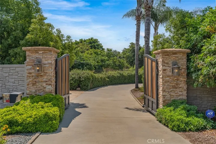 2363 E Mission Road, Fallbrook, California 92028