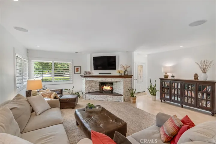 2363 E Mission Road, Fallbrook, California 92028
