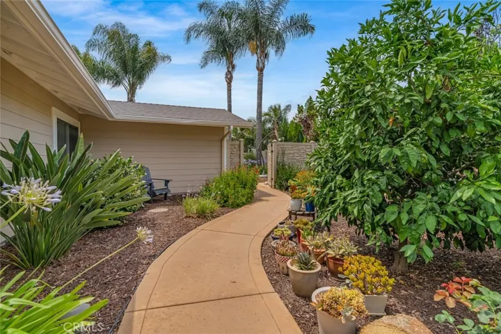2363 E Mission Road, Fallbrook, California 92028