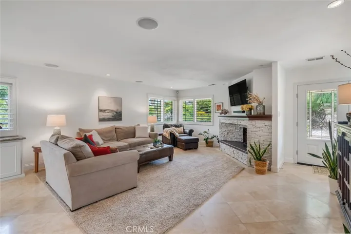 2363 E Mission Road, Fallbrook, California 92028