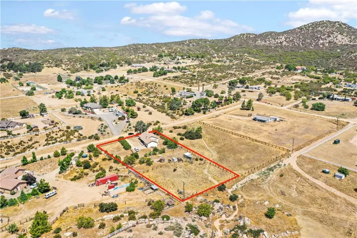 40300 Brook Trails Way, Aguanga, California 92536