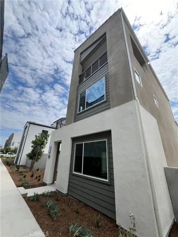 103 Sawbuck, Irvine, California 92618