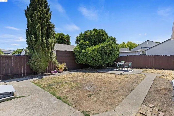 2242 108th Ave, Oakland, California 94603