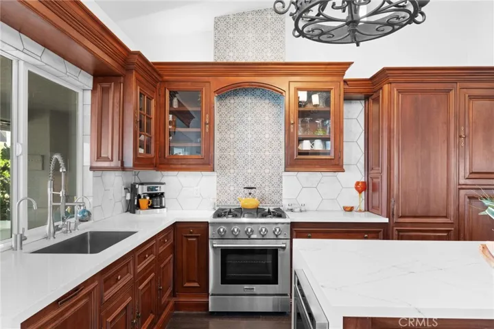 41272 Chaparral Drive, Temecula, California 92592