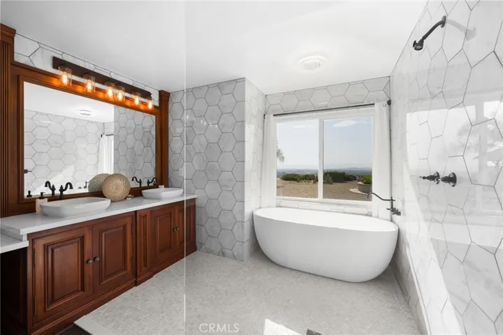 41272 Chaparral Drive, Temecula, California 92592