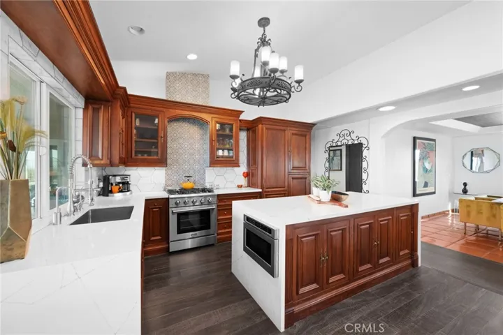 41272 Chaparral Drive, Temecula, California 92592