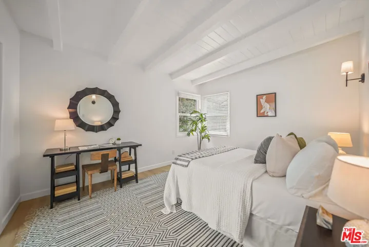 5760 Bucknell Avenue, Valley Village, California 91607