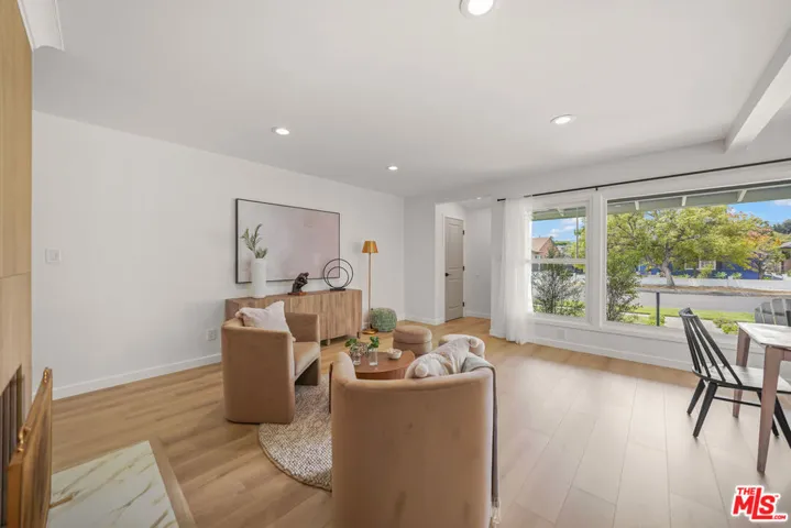 5760 Bucknell Avenue, Valley Village, California 91607