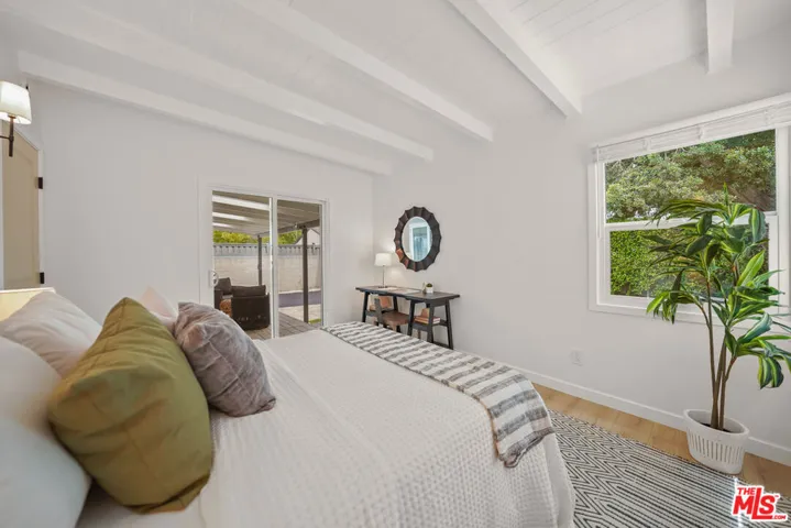 5760 Bucknell Avenue, Valley Village, California 91607