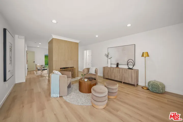 5760 Bucknell Avenue, Valley Village, California 91607