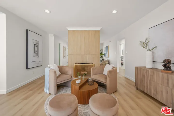 5760 Bucknell Avenue, Valley Village, California 91607