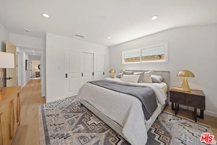 5760 Bucknell Avenue, Valley Village, California 91607
