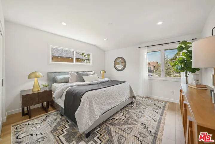 5760 Bucknell Avenue, Valley Village, California 91607