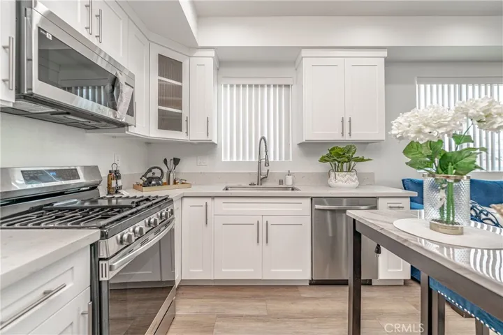 618 W 49th Street, Los Angeles, California 90037