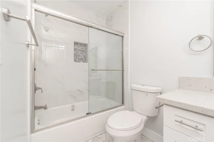 618 W 49th Street, Los Angeles, California 90037