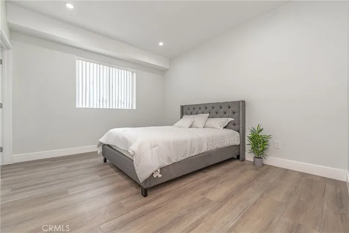 618 W 49th Street, Los Angeles, California 90037