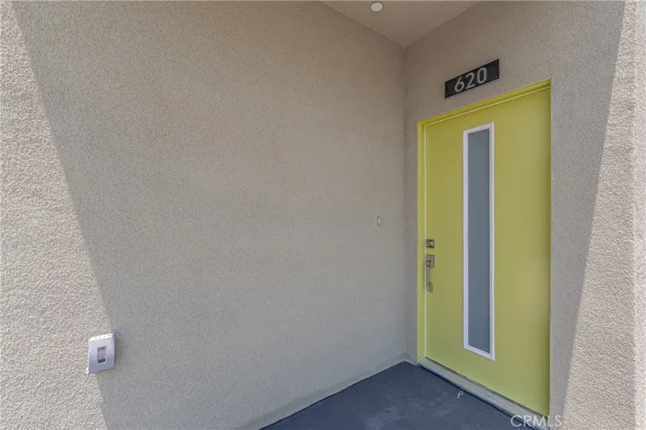 618 W 49th Street, Los Angeles, California 90037