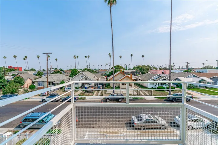 618 W 49th Street, Los Angeles, California 90037