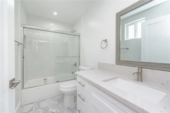 618 W 49th Street, Los Angeles, California 90037